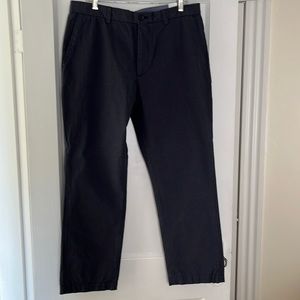 Men’s Banana Republic trousers Aiden fit 36x30 navy blue w/white pattern NWT